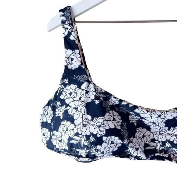 J. Crew Square‎ Neck Wide Strap Bikini Top In Magnolia Floral Navy Size 3X NWT - Picture 3 of 8